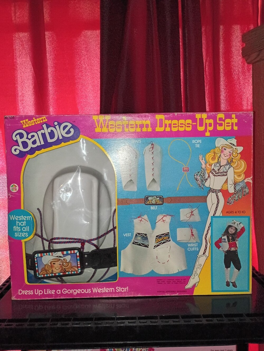 UNOPENED VTG 1981 Barbie Western Dress-Up Set